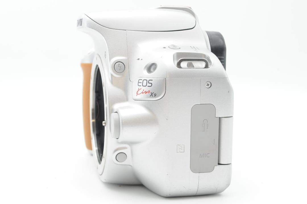 【れんママ様確認用】新品級 Canon EOS Kiss x9
