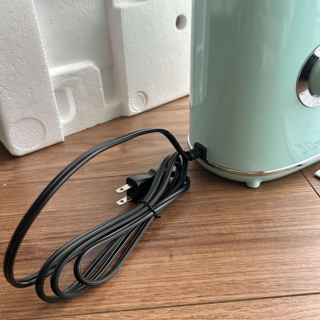 えみ Hazel Quinn スロージューサー