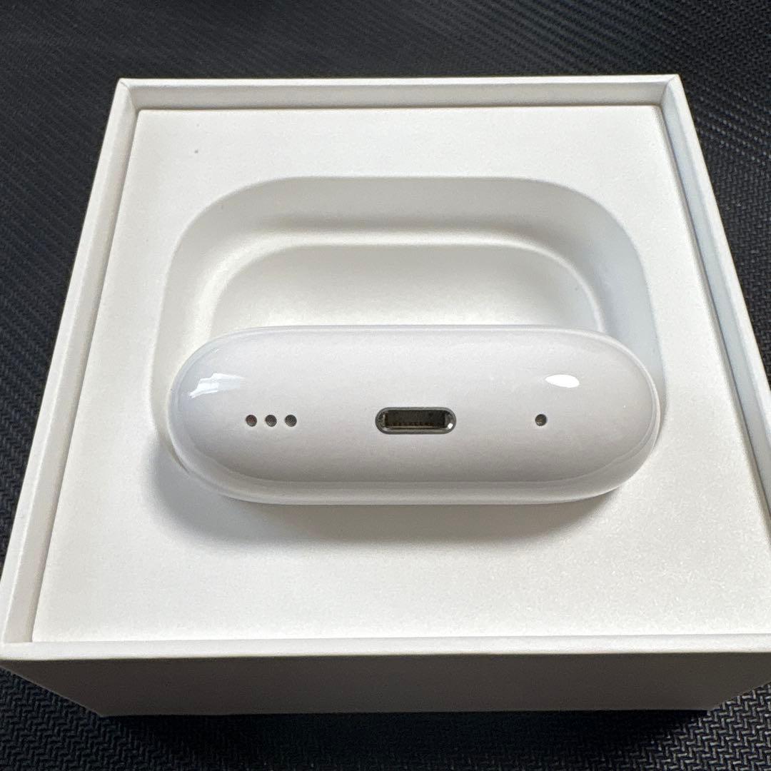 AirPods Pro 第2世代　充電ケース付き　右耳のみ