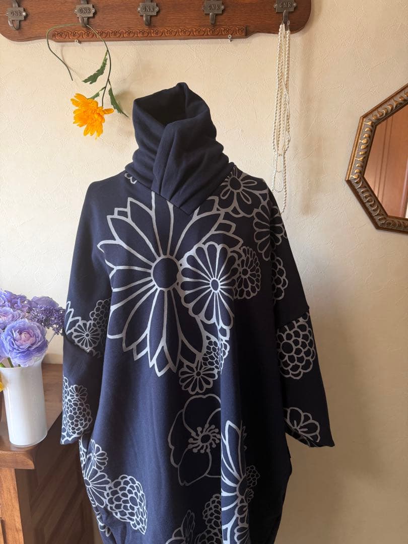 新品　ソウソウ　暖かいワンピース　裏毛 衿巻薙刀長方形衣　金襴緞子　濃紺