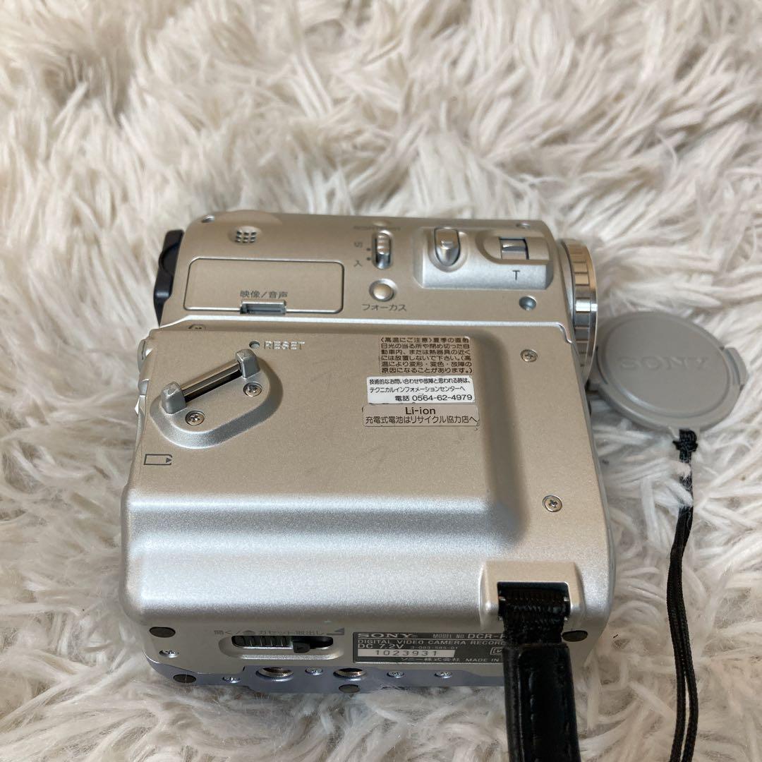 SONY ソニー　DCR-PC105 ビデオカメラ