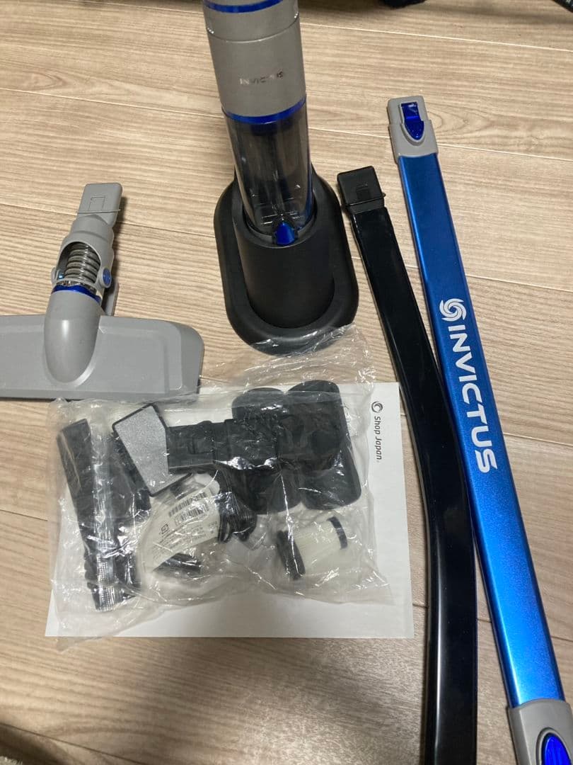 INVICTUS インビクタスワン 本体 各種アタッチメント付き 美品 掃除機