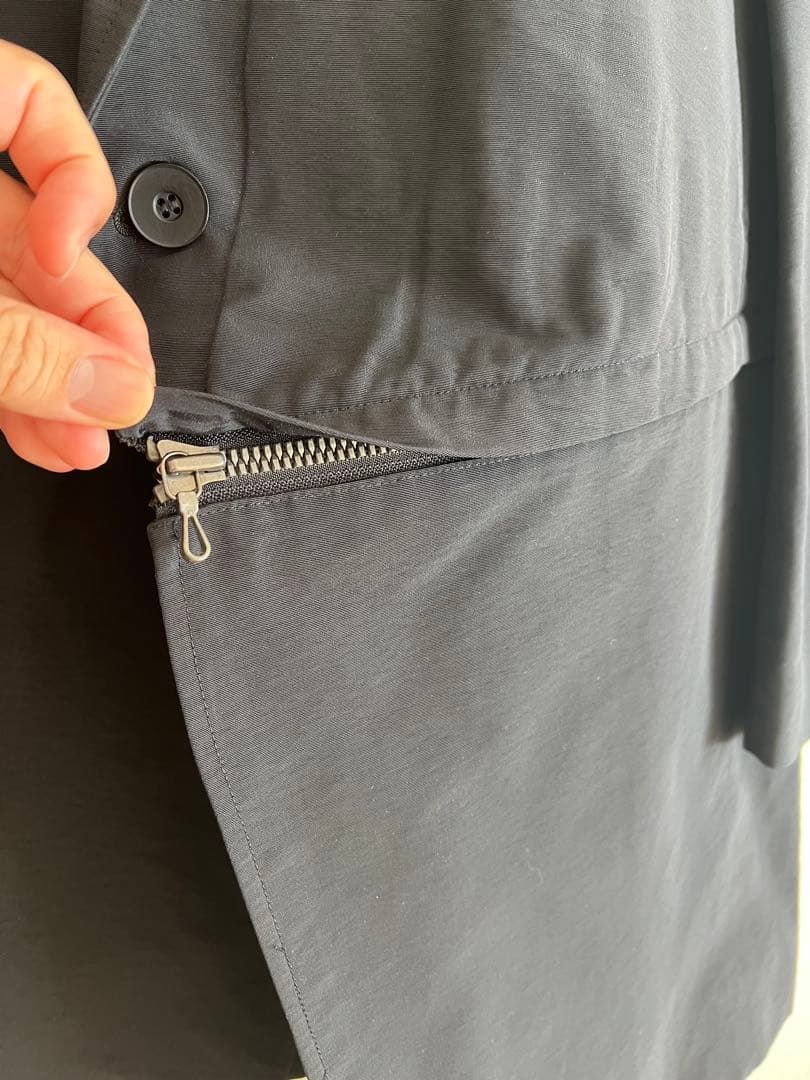 JULIUS ロングジャケット　ブラック