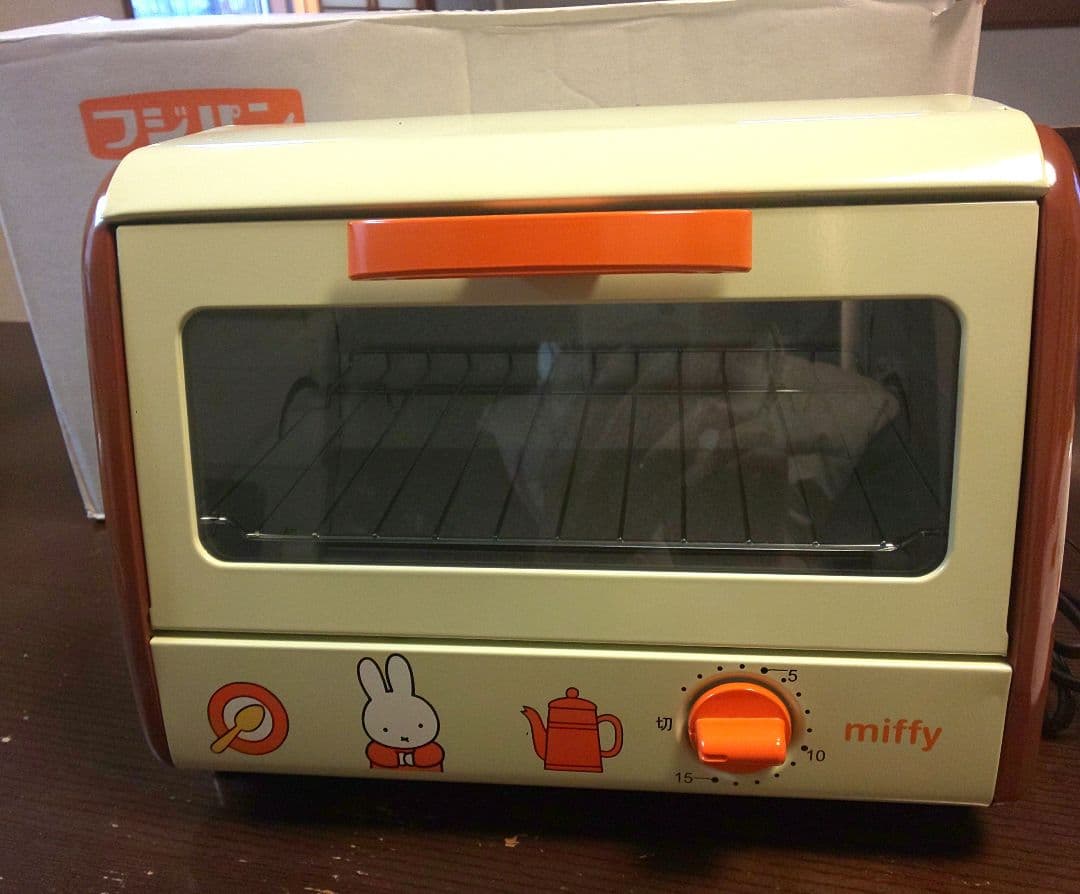 フジパン当選品 miffy トースター プレート４枚付き