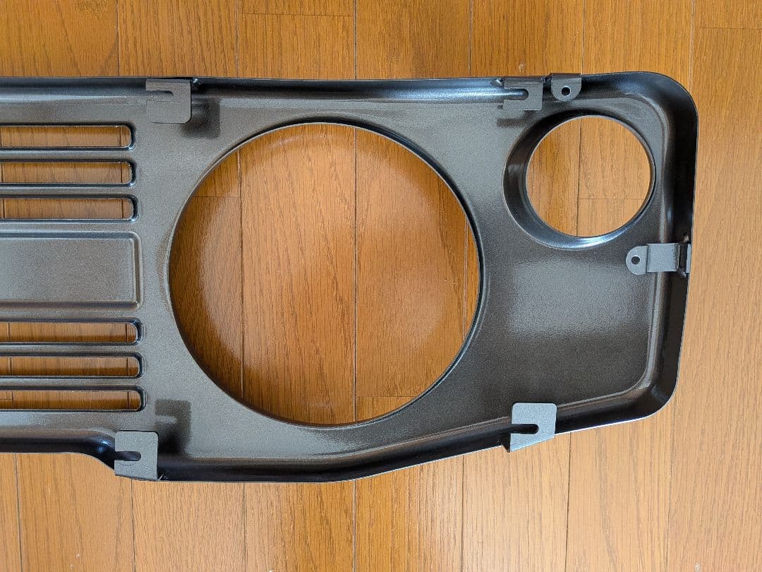 ジムニー　フロントグリル ヴィンテージアイアングリル アピオ APIO