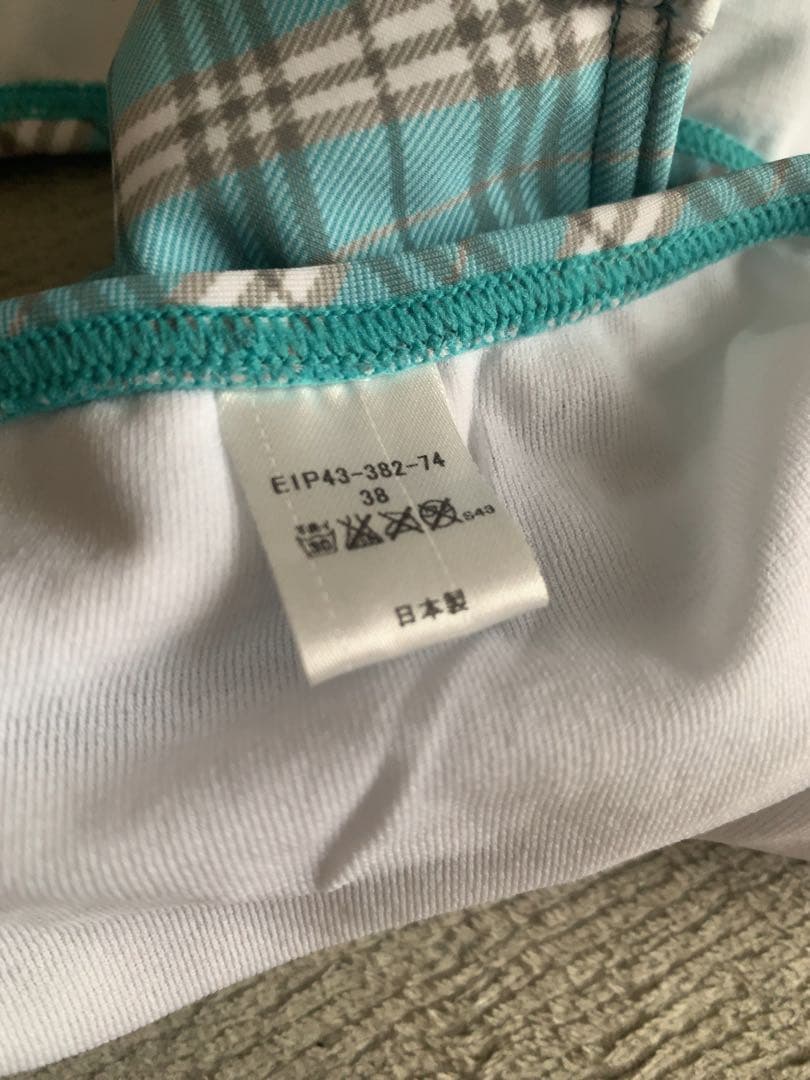 新品バーバリーブルーレーベル　水着