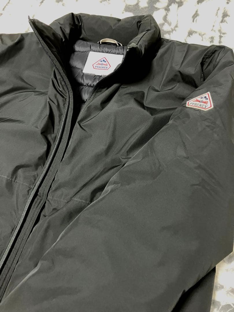 【美品】 ＜PYRENEX＞ ダウンジャケット