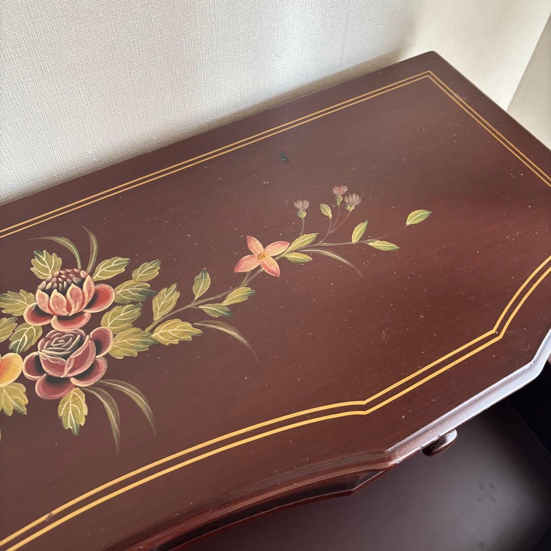 チェスト　トールペイント　ヨーロピアン　棚　丸脚　サイドボード　アンティーク