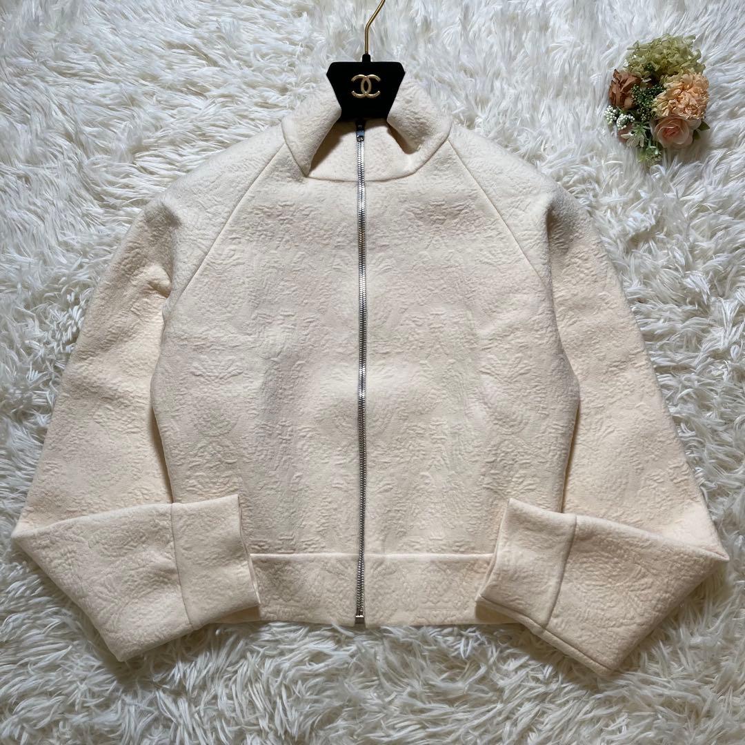 未使用級 アライア フラワーエンボス ジップアップ クロップド ジャケット