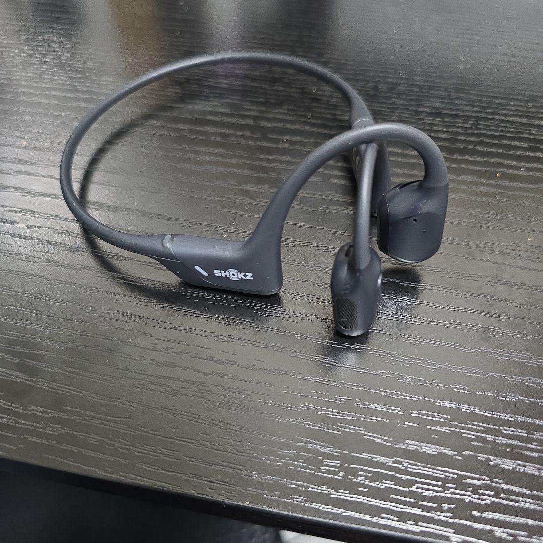 SHOKZ OPENRUN PRO 骨伝導ヘッドフォン
