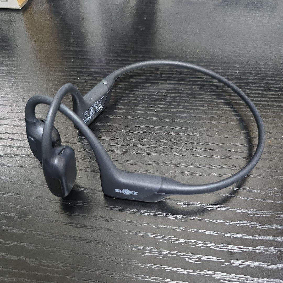 SHOKZ OPENRUN PRO 骨伝導ヘッドフォン