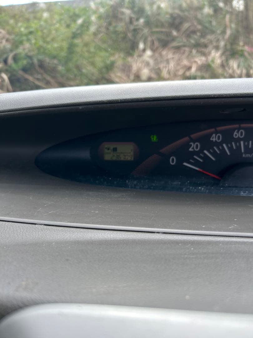 ひ*る様 スロープ付きシルバー車両