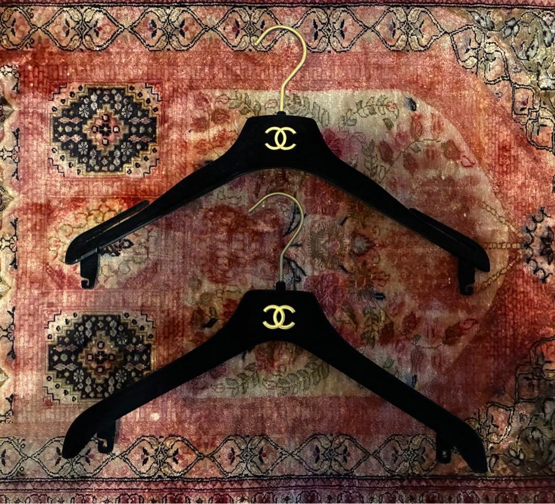 CHANEL シャネル　ハンガー 4本セット