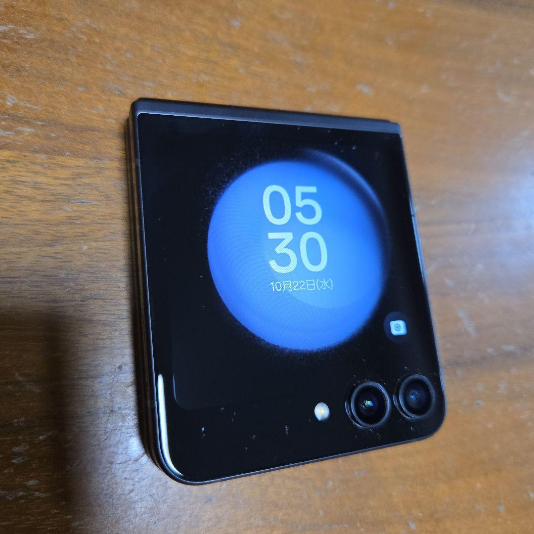 ​【ジャンク・希少】Galaxy Z Flip5 512GB SIMフリー