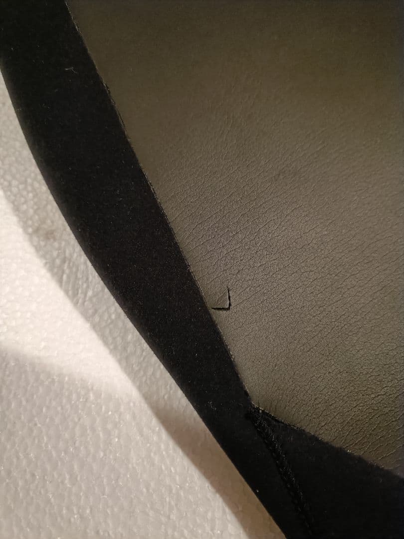 BEWET M・セミドライスーツ 黒