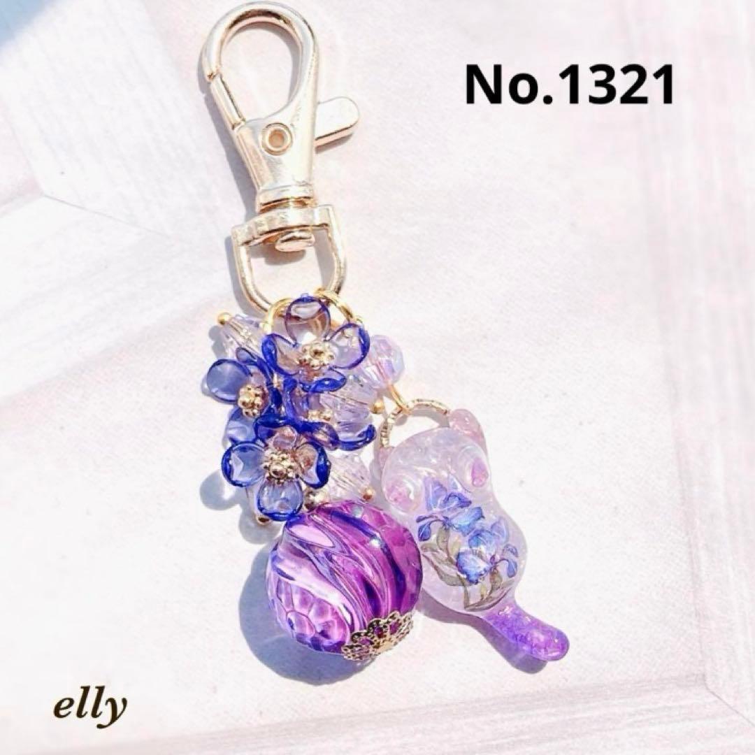 【sawasawa様】1290.天然石　琉球ガラス　肉球　とびつき猫　レジン