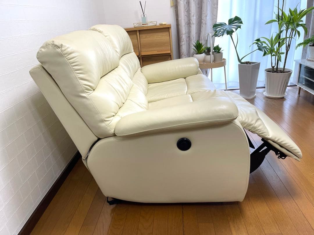 ニトリ　2人掛け　電動リクライニングソファ ベージュ　本革　〜8/16まで出品