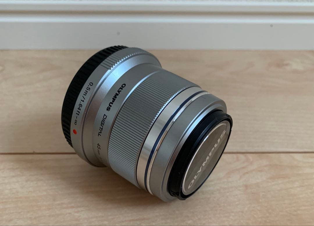 OLYMPUS 単焦点レンズ　M.ZUIKO DIGITAL 45mm F1.8