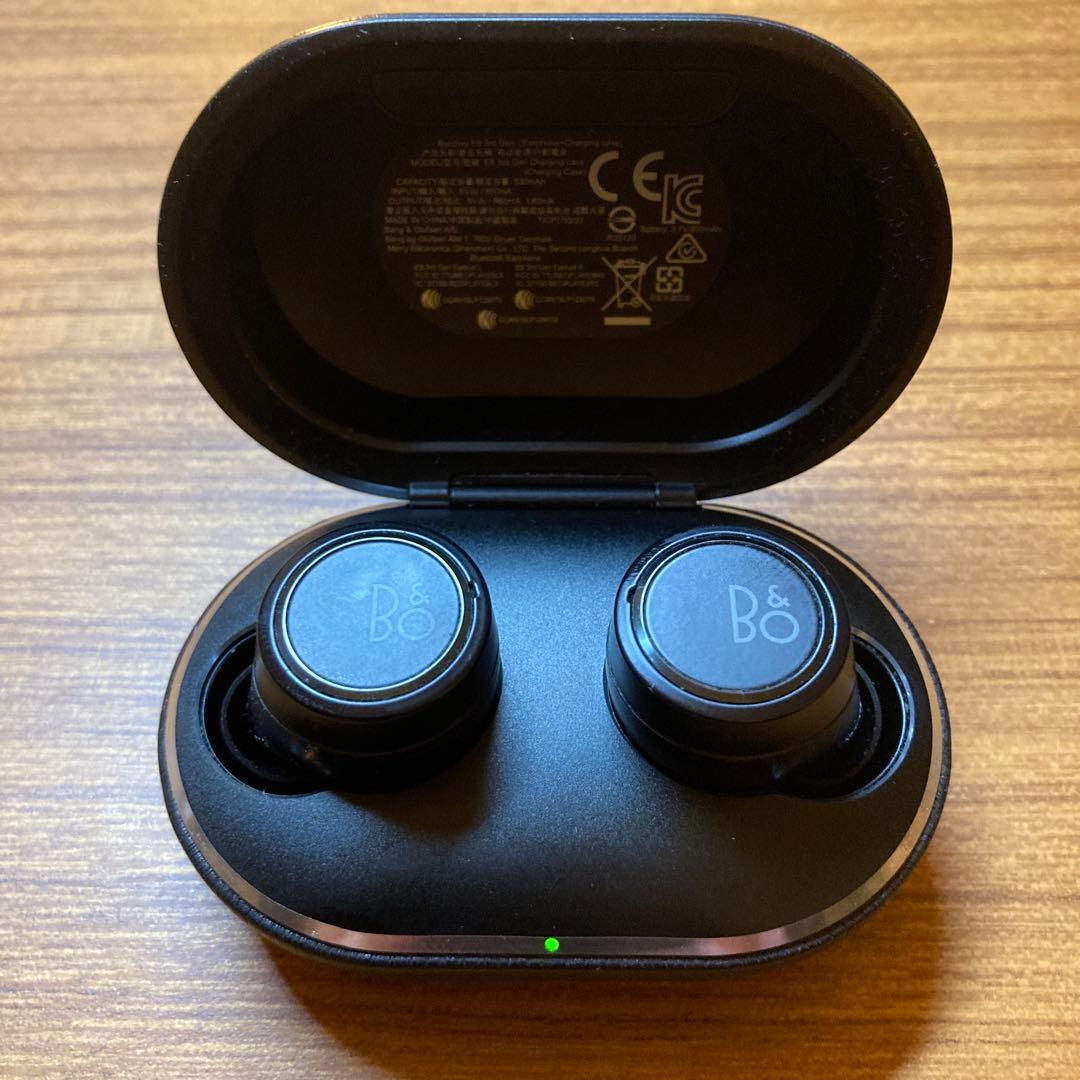 【完動品】Bang&Olufsen E8 3rd Generation