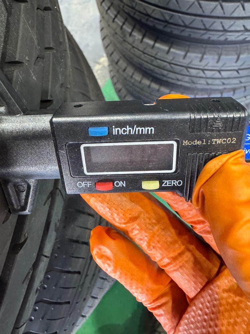 40アルファード新品外し18インチ 純正タイヤアルミホイールセット