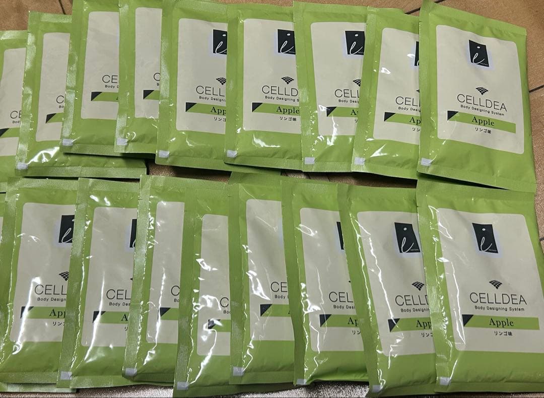 ダイアナ セルディア リンゴ 18袋