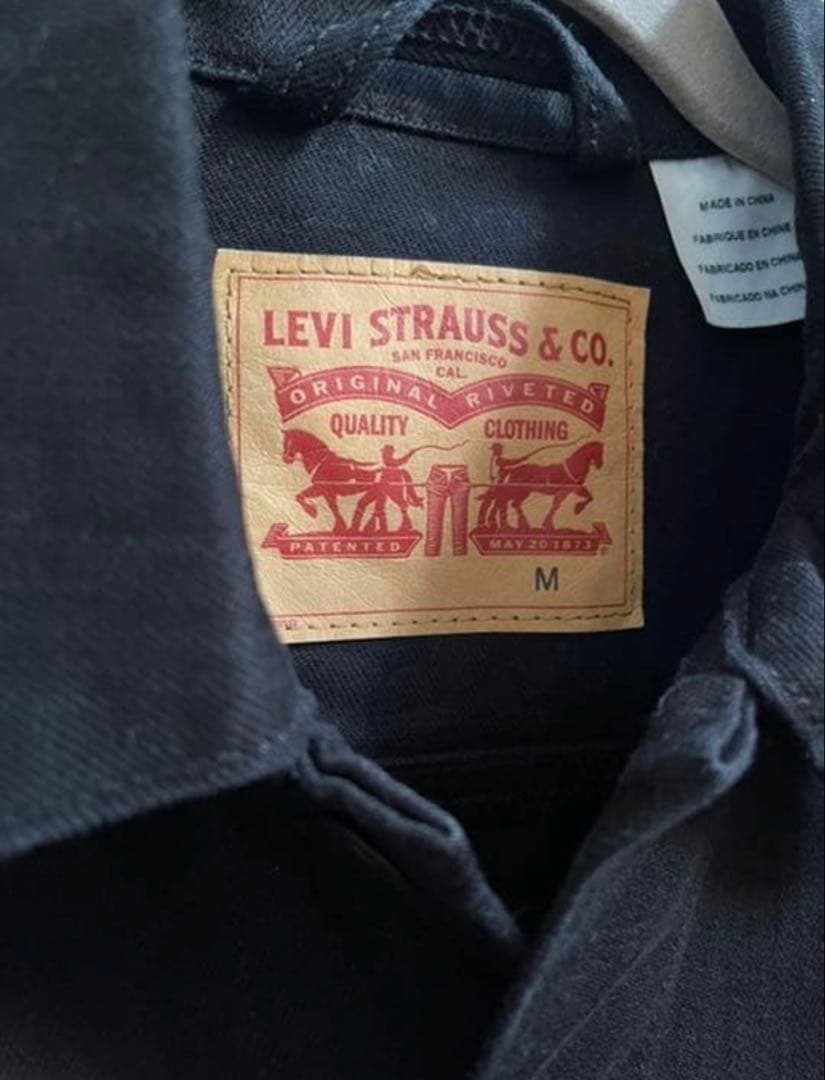 Levi'sリーバイス デニムジャケット黒色 短丈極美品