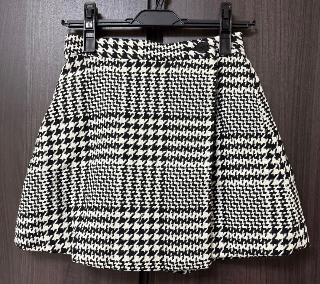 新品未使用sheller ポイントボタンキュロット