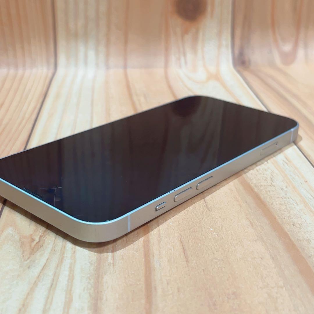 SIMフリー 本体 iPhone 13 128 GB ホワイト 600 電池新品