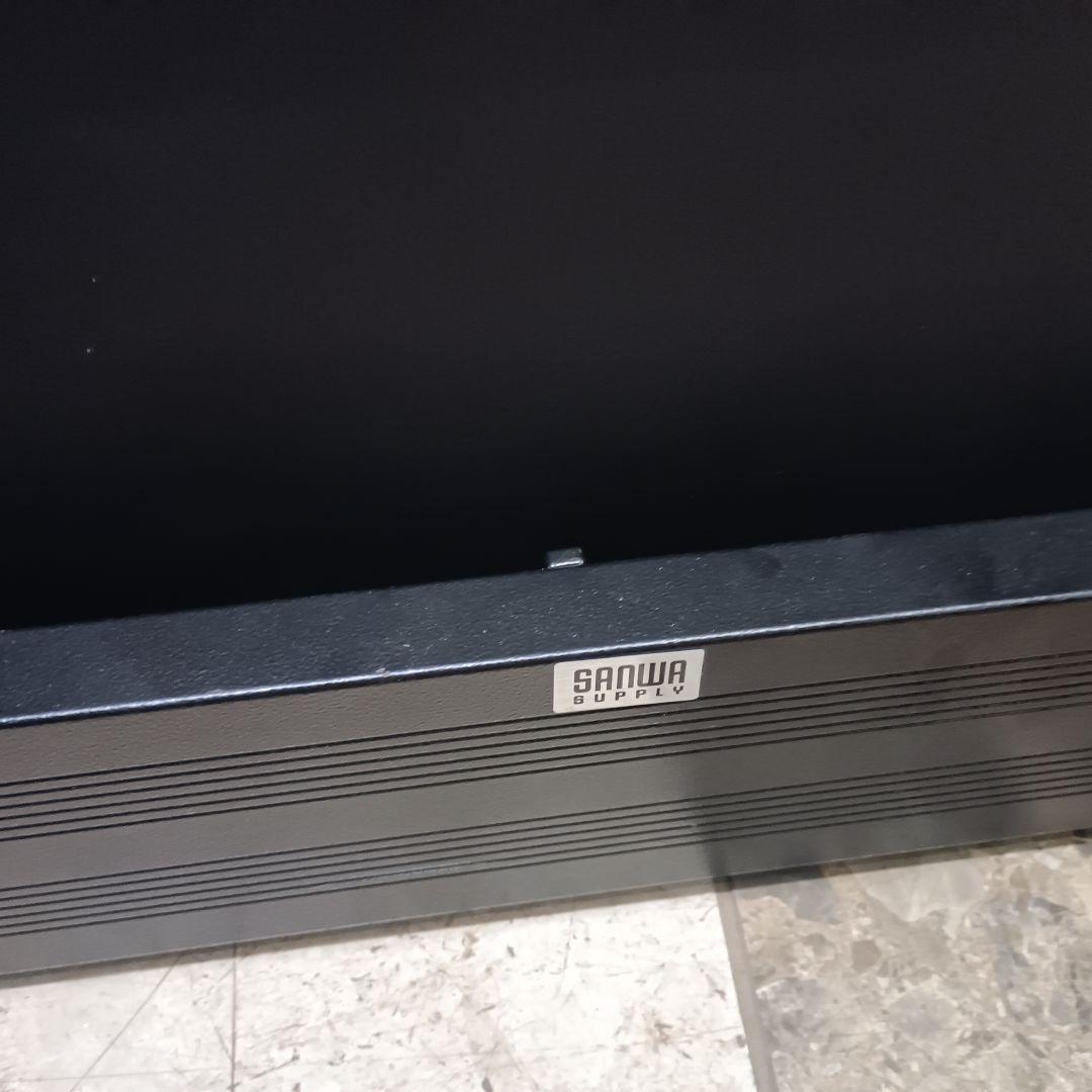 ３７０５）サンワ プロジェクタースクリーン 80インチ 16:9 自立式床置き