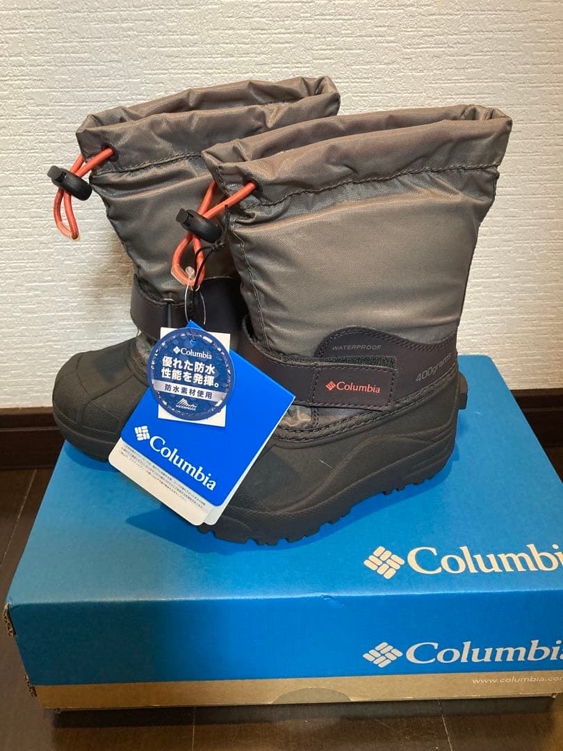 【新品・未使用】男の子　ウェア、スノーブーツセット　90㎝