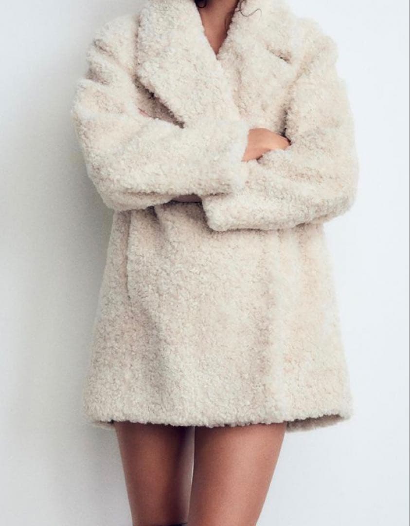 完売品 ZARA アイボリー フェイクファーコート　Mサイズ