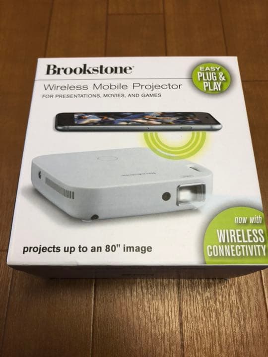 超小型プロジェクター　Brookstone