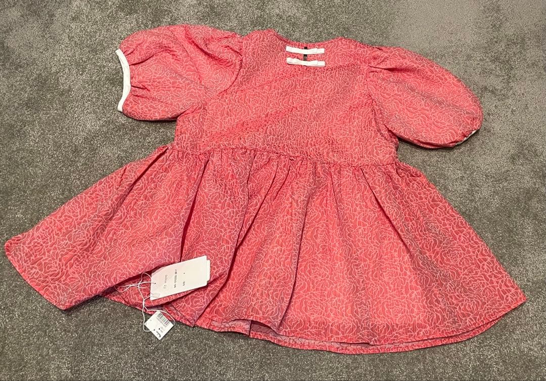 fitmore 限定カラー　バックリボントップス+花柄トップス