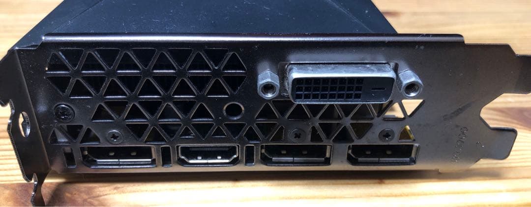 NVIDIA GeForce GTX 1070 8GB ZOTAC 外排気