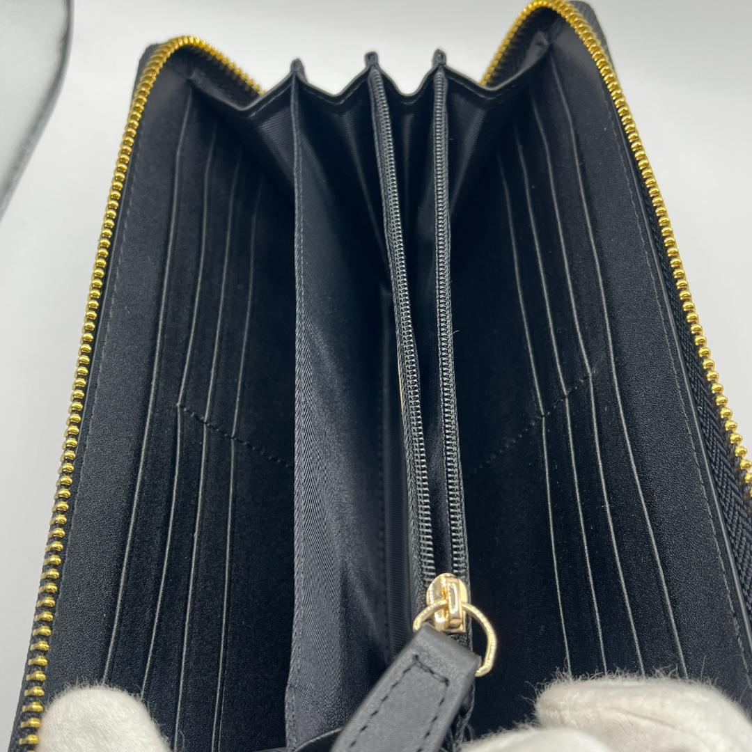 未使用 Vivienne Westwood 黒 長財布 エナメル 大人気 型押し