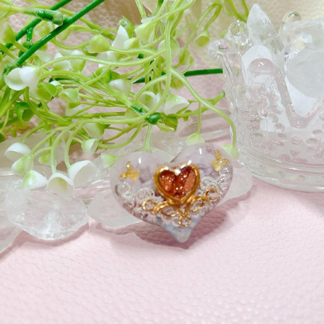 癒しのオルゴナイト❤️ミルキークンツァイト＋ラリマー＋ゴールドストーンのハート型♡