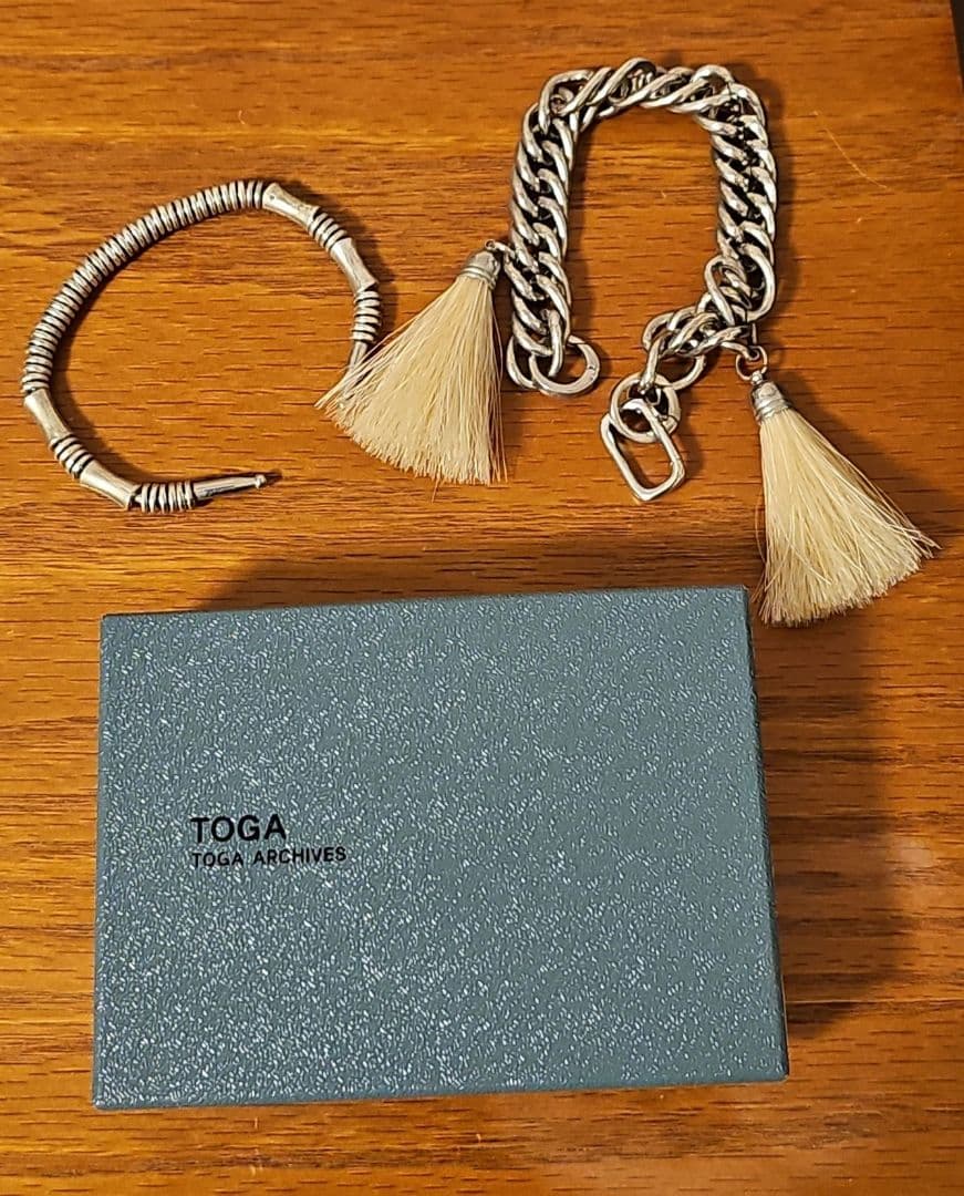 アクセサリー TOGA ARCHIVES l fringe bangle set