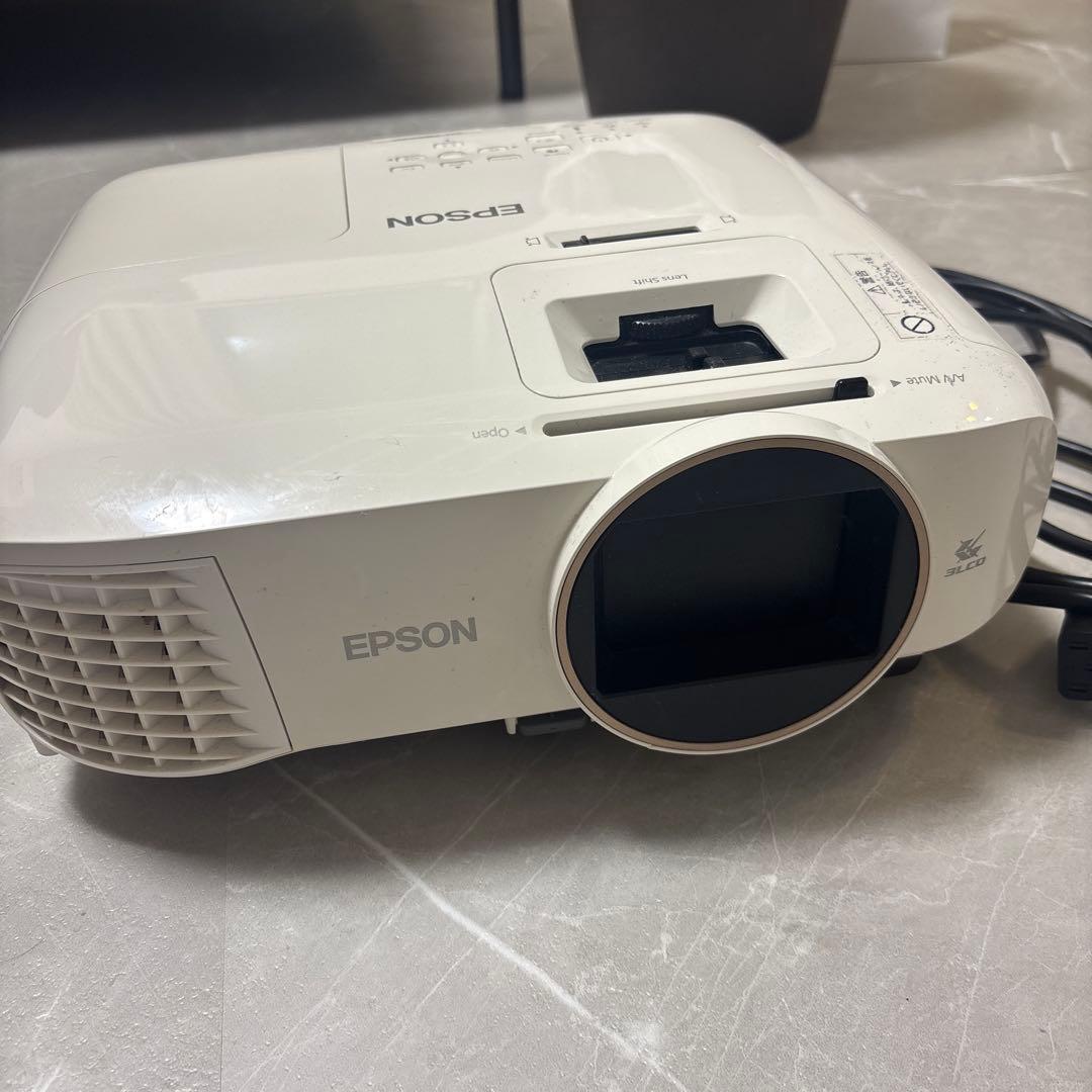 ホームシアタープロジェクター　EH-TW5650