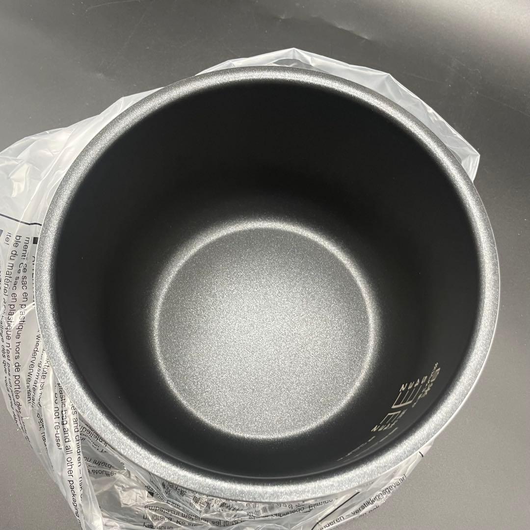 未使用品 TOSHIBA 電気圧力鍋 RCP-30R K ブラック