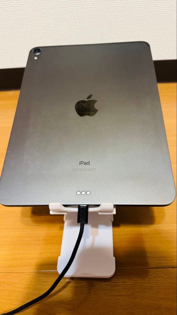 Apple iPad スペースグレー 本体　Wi-Fiモデル