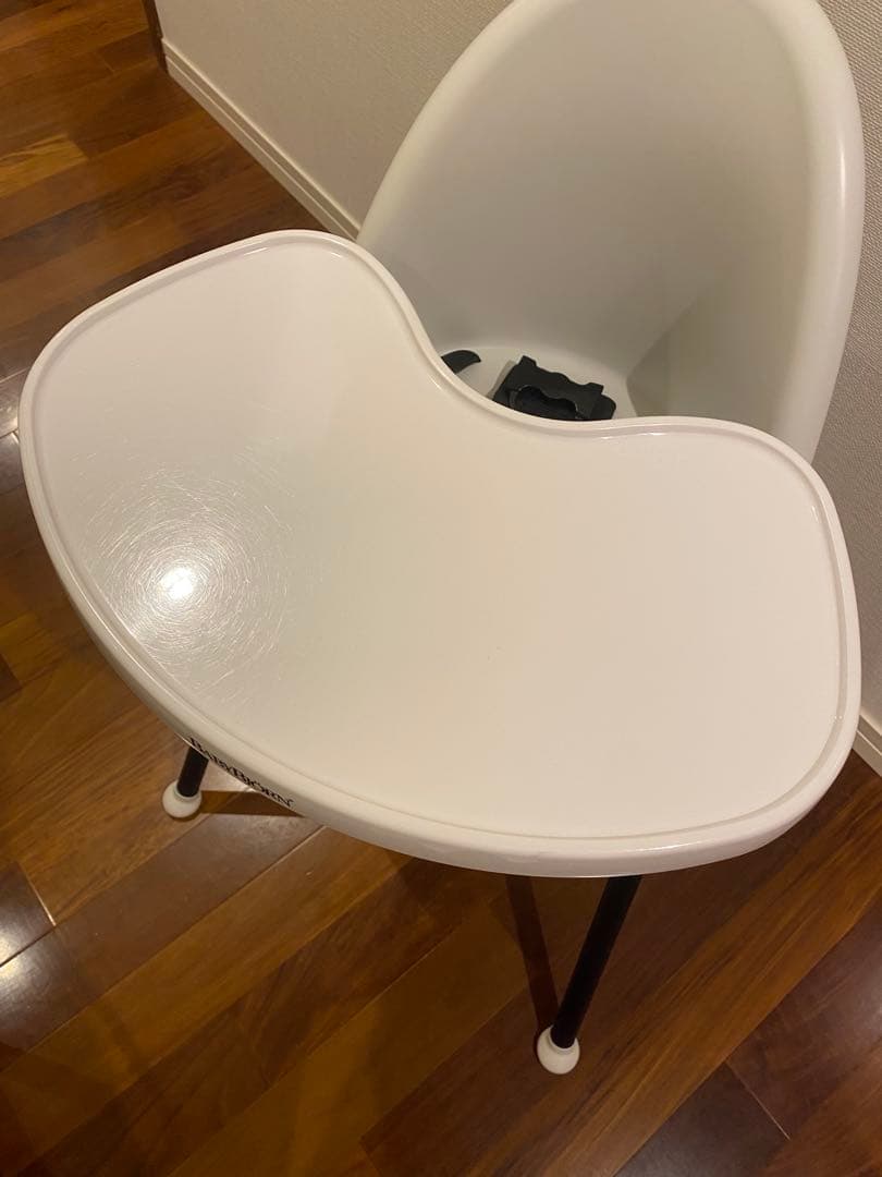 廃盤品　ベビービョルン ハイチェア　ホワイト　ハーネスあり