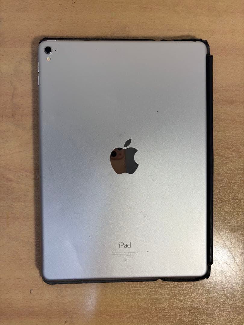 Apple iPad Pro 9.7インチ 256GB + Apple Pen