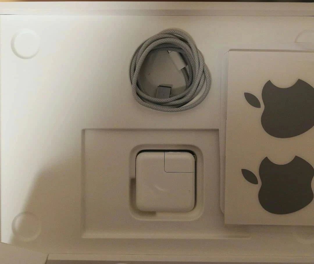 Apple MacBook m2 16GB 512GB スペースグレー