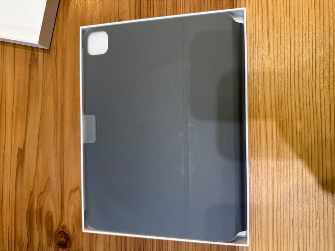 【未使用】アップル Magic Keyboard A2261 MXQT2J/A