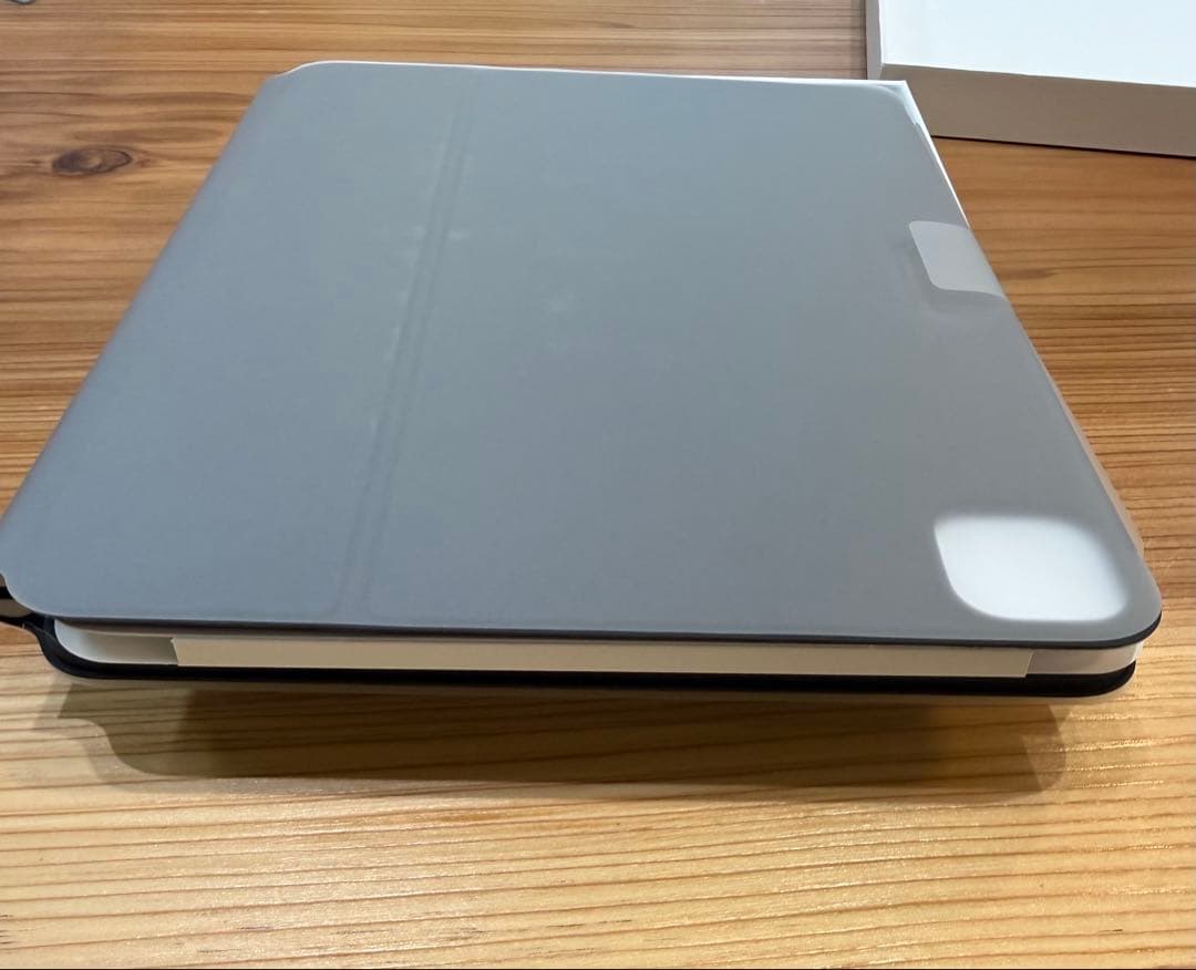 【未使用】アップル Magic Keyboard A2261 MXQT2J/A