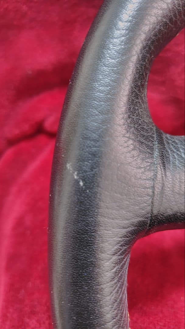 momo ステアリング 直径32cm イタリア製