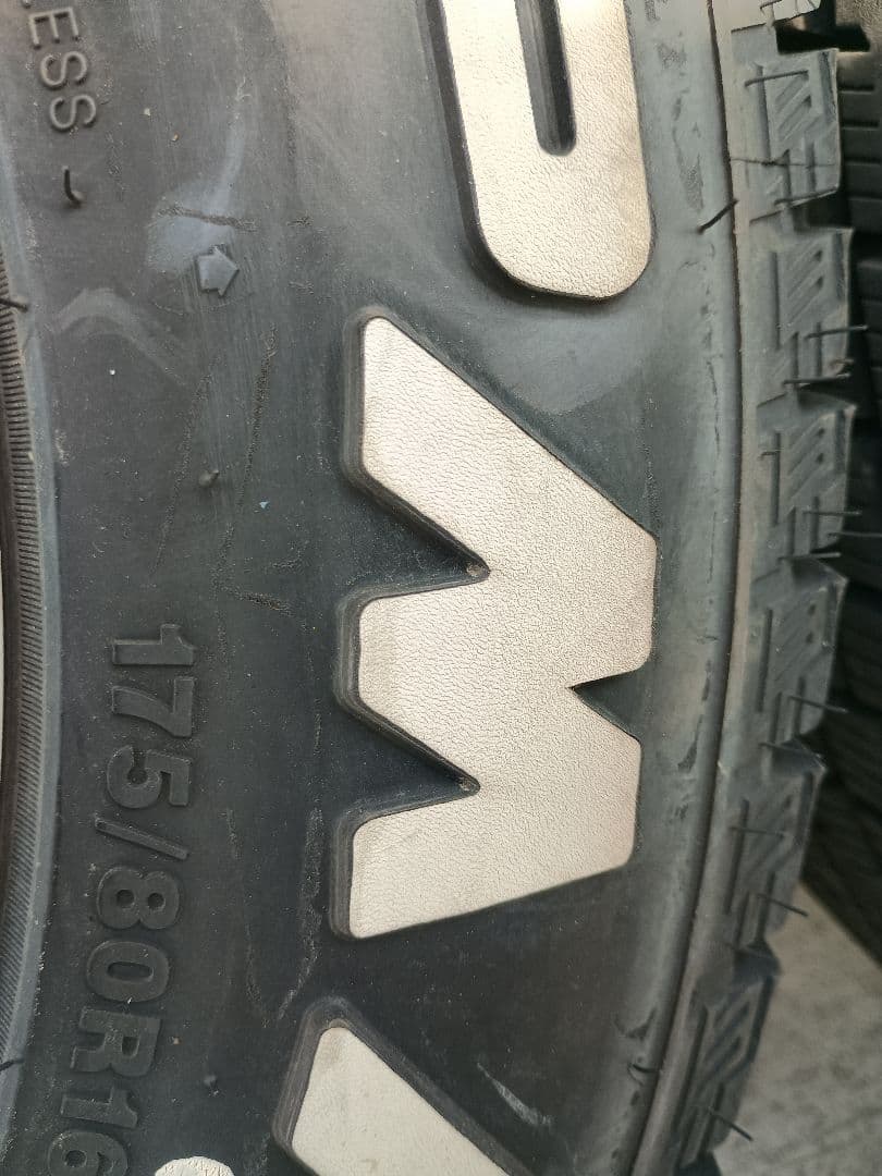 スズキ ジムニー GRIPMAX 175/80R16　スタッドレスタイヤ４本