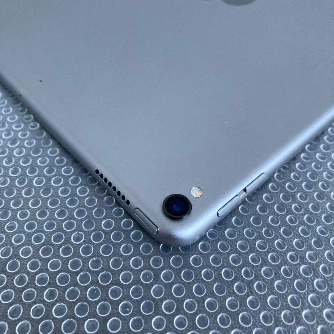772 外観美品☆電池ほぼ新品☆iPad Pro 64GB 10.5インチ☆