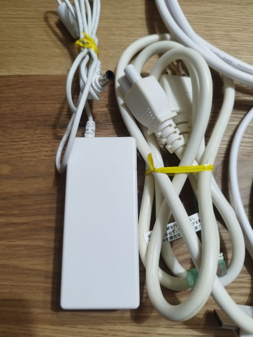 【美品】LG 27インチ4Kディスプレイ 27UL500-W