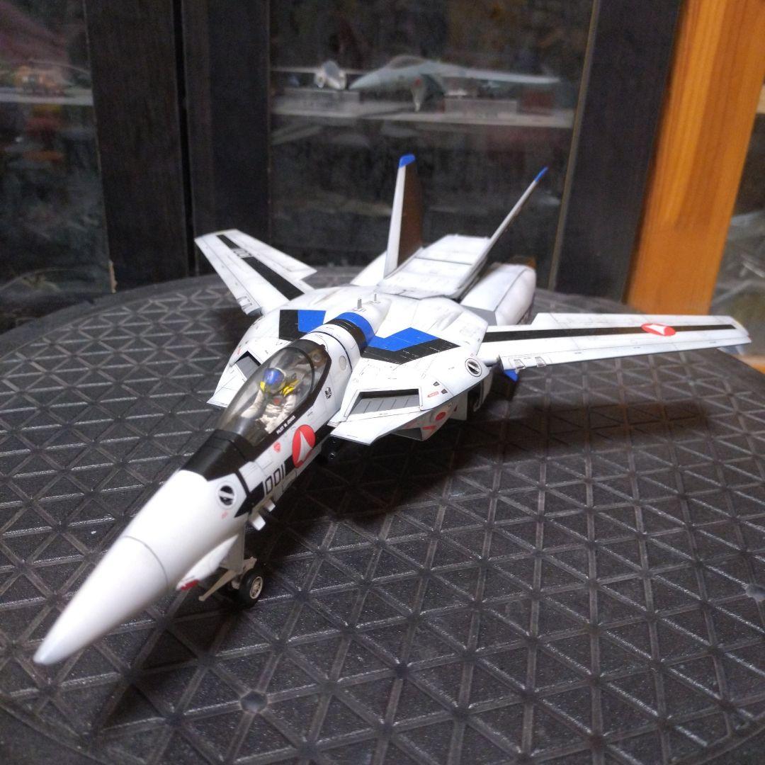 ハセガワ 1/48 VF-1S マックス機 塗装済み完成品